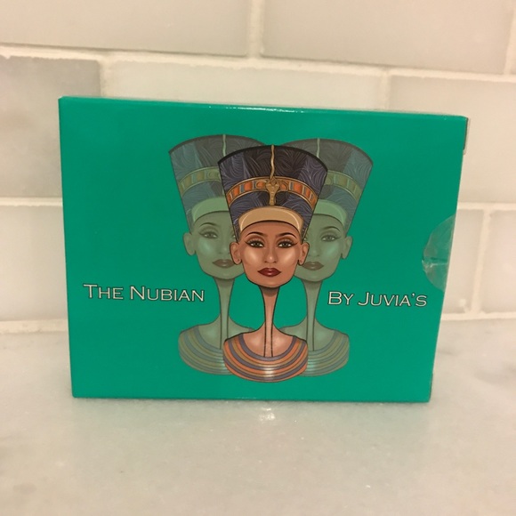 {J u v i a ‘ s} Limited Edition Nubia pallet - Picture 2 of 3